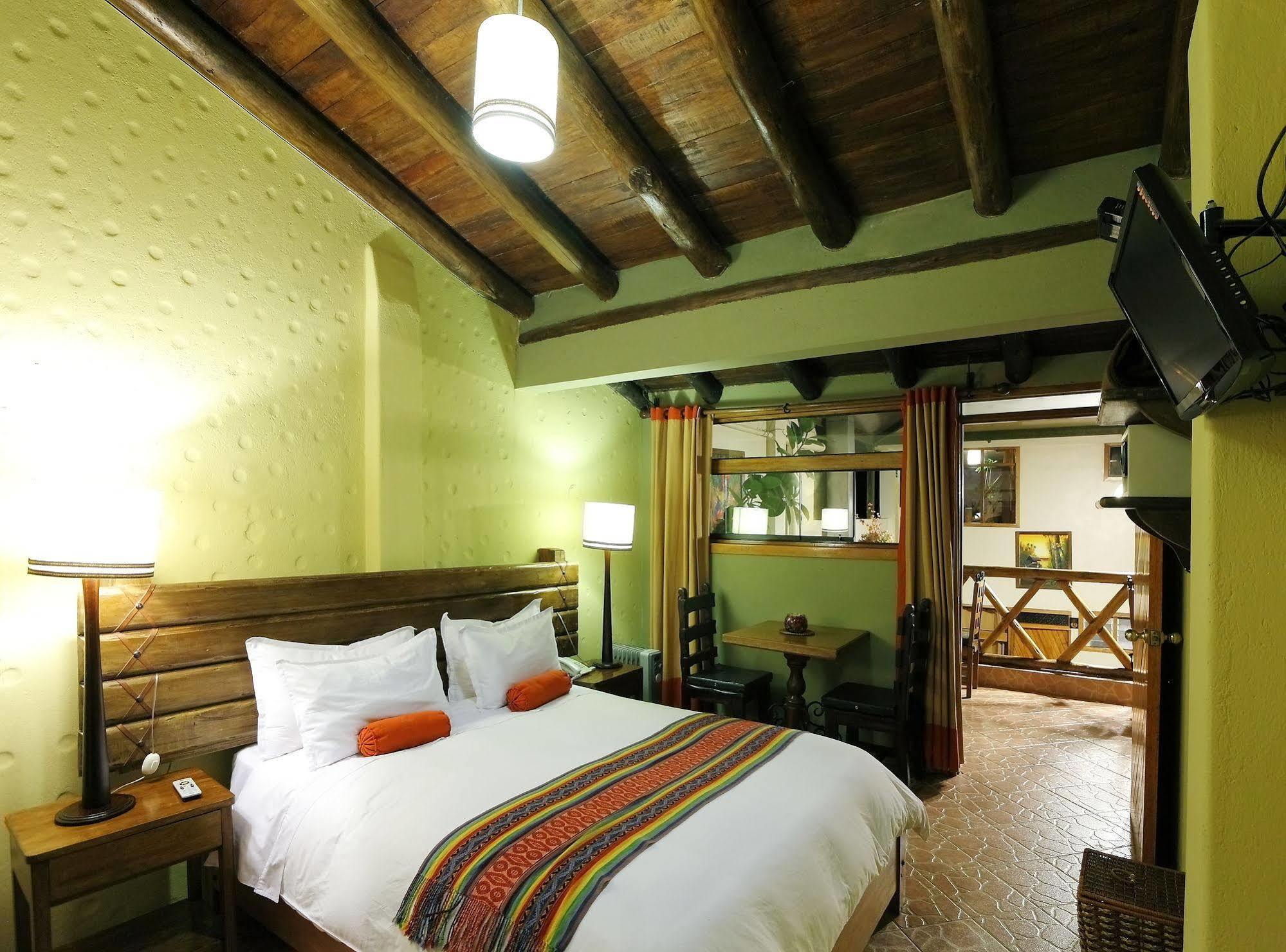 Hotel La Cabana Machupicchu Aguas Calientes Bagian luar foto
